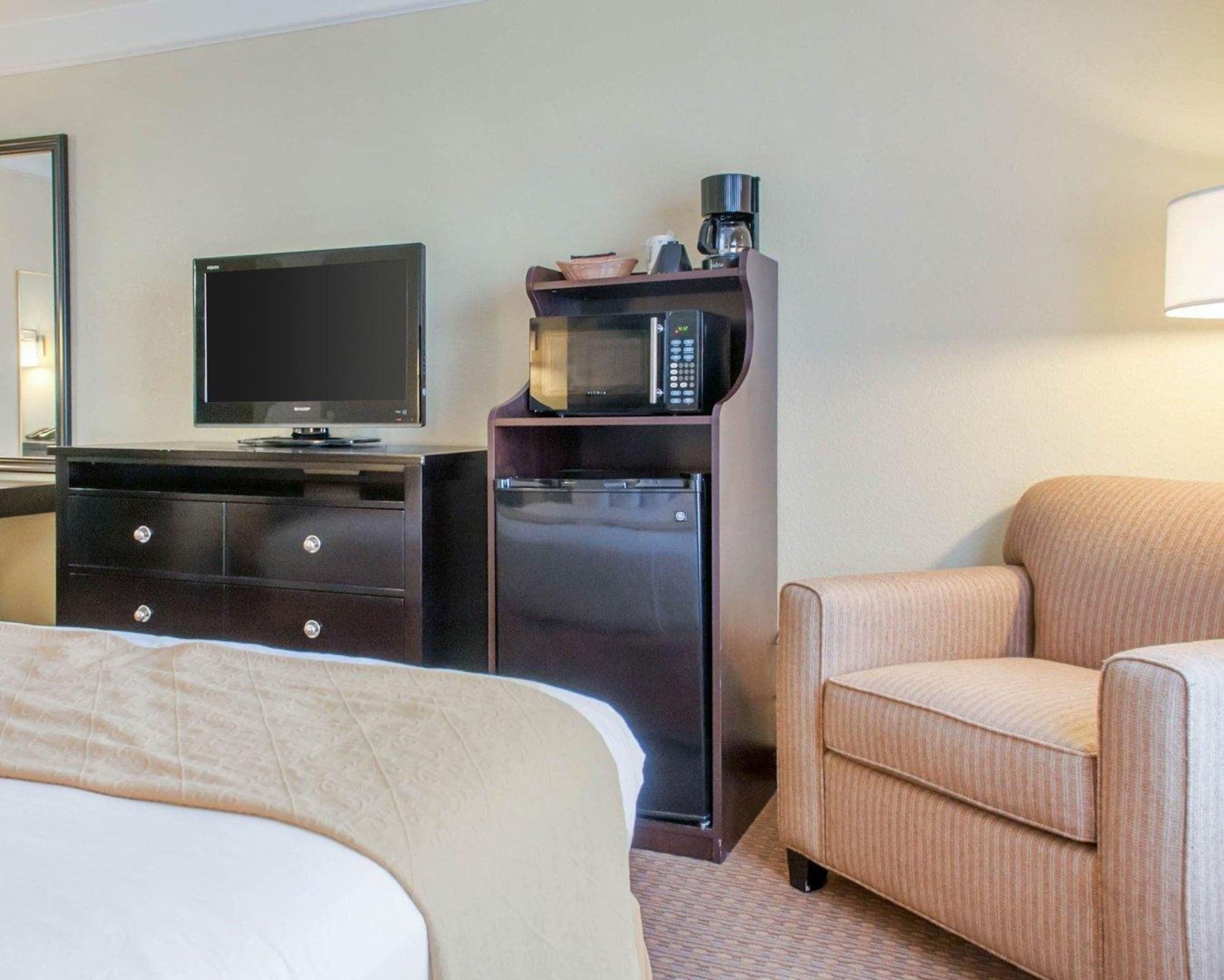 Quality Inn & Suites Gallup I-40 Exit 20 Экстерьер фото