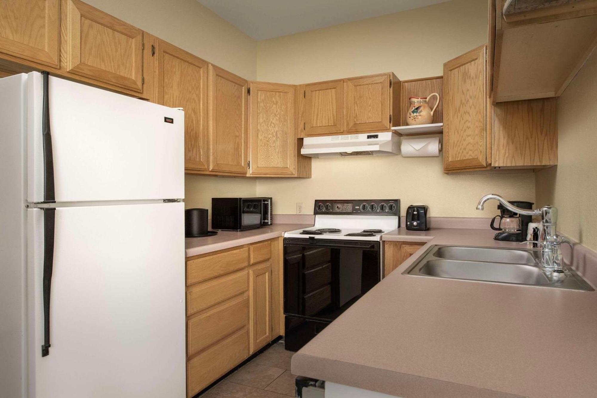 Quality Inn & Suites Gallup I-40 Exit 20 Экстерьер фото