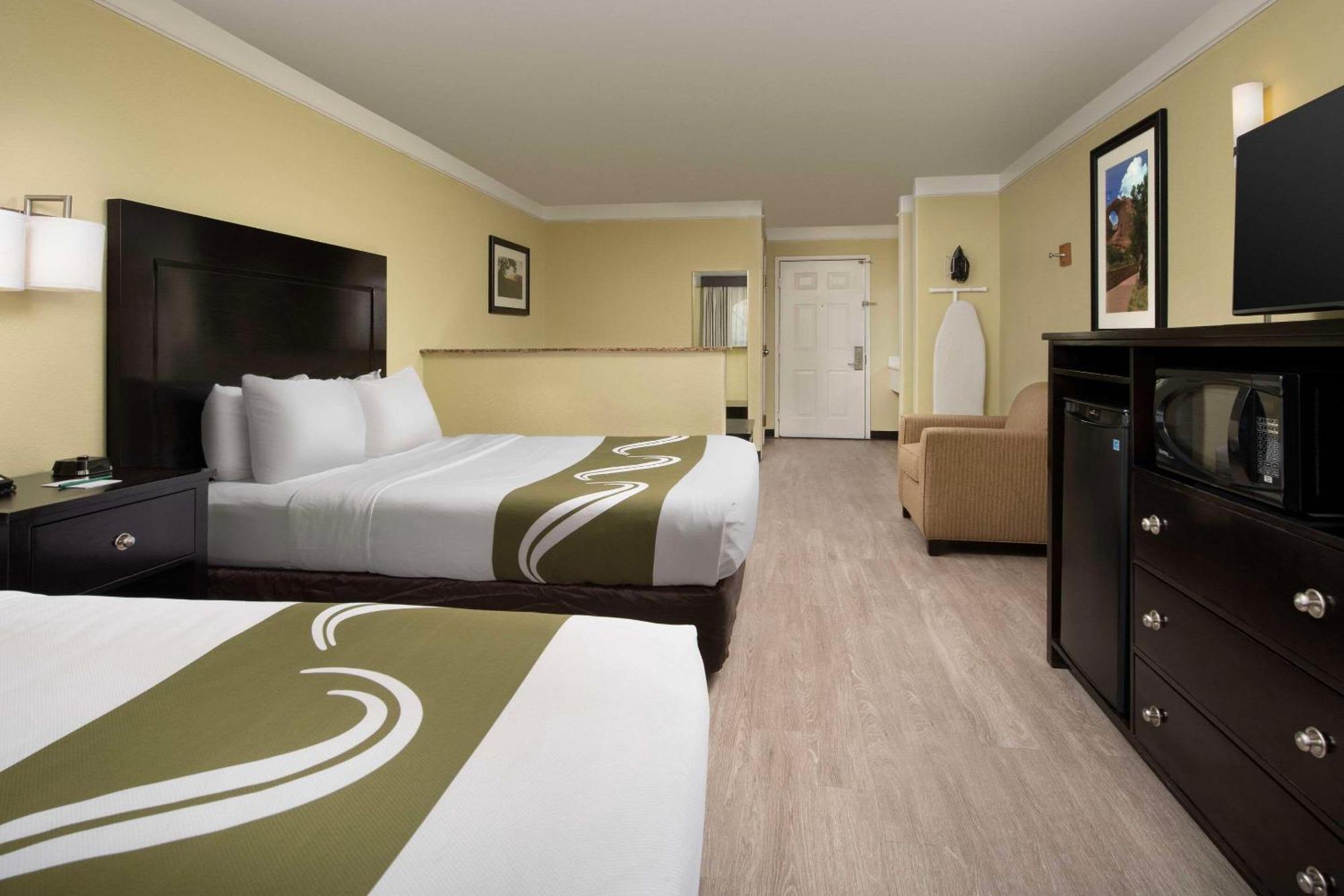 Quality Inn & Suites Gallup I-40 Exit 20 Экстерьер фото