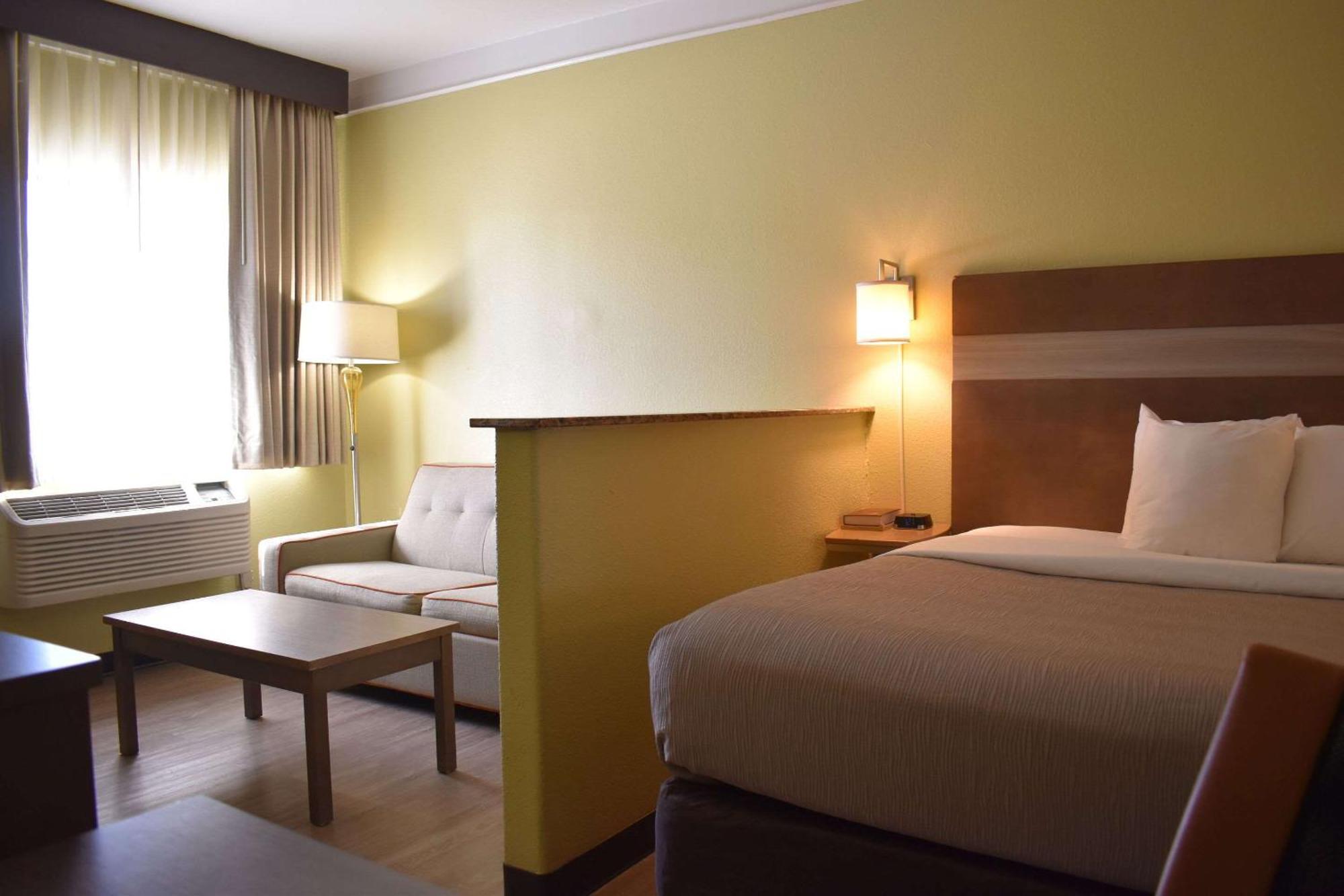 Quality Inn & Suites Gallup I-40 Exit 20 Экстерьер фото