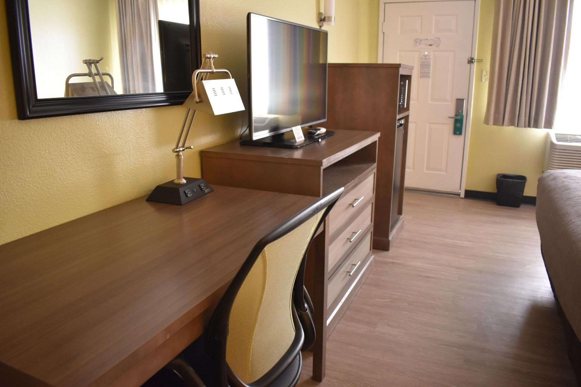 Quality Inn & Suites Gallup I-40 Exit 20 Экстерьер фото