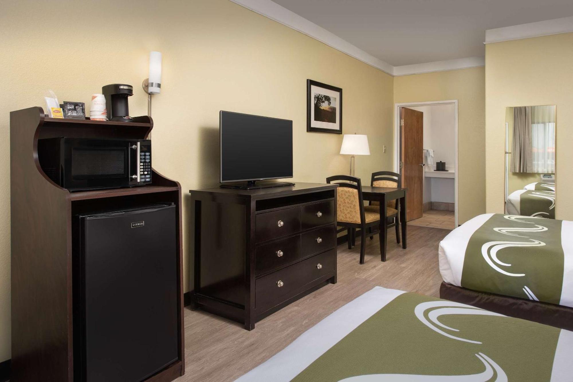 Quality Inn & Suites Gallup I-40 Exit 20 Экстерьер фото